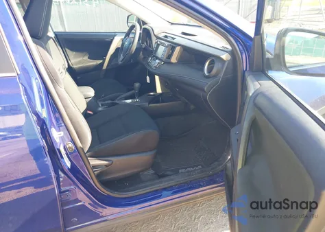 2015 Toyota Rav4 Xle z USA, uszkodzony, nr VIN 2T3RFREV6FW404262